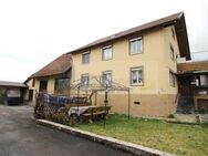 Viel Platz für Visionen! Charmantes Zweifamilienhaus mit Scheune und großem Grundstück in BD-Sunthausen! - Bad Dürrheim