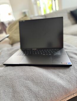 Razer Blade 16 RTX 4090 i9 32GB RAM Gaming laptop notebook - Elmshorn