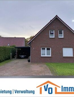 Ihr neues Zuhause: Großzügige Doppelhaushälfte mit Garten und Carport in Großefehn-Akelsbarg - Großefehn