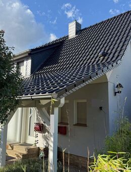 Gemütliche Doppelhaushälfte mit Garage und Gartenteich in Schöningen - Schöningen