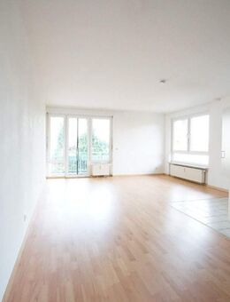 schöne 2-Raum Wohnung mit EBK, Balkon und Stellplatz * ab 01/2026 - Leipzig