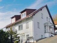 Hochwertiges MFH mit Gartenpool, PV-Anlage, neuer Heizung und weiteren Extras in Helsa-Wickenrode - Helsa