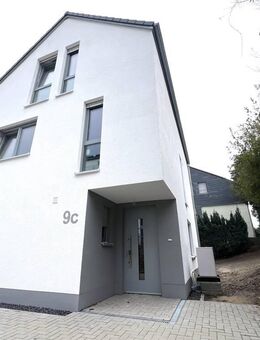 Energieeffiziente Doppelhaushälfte in Wetter: Modernes Wohnen mit vielen Gestaltungsmöglichkeiten - Wetter (Ruhr)