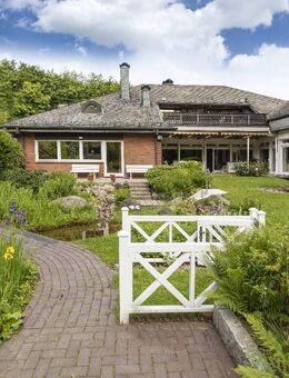 Exklusives Wohnen am Fleyer Wald - Herrschaftliches Anwesen mit Pferdestallungen, Pool u.v.m - Hagen (Stadt der FernUniversität)