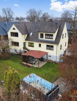 IMMOSPACE *** IHR TRAUM VOM WOHNEN MIT XL-GARTEN, GARAGE UND NEUER NAHWÄRMEHEIZUNG *** - Villenbach