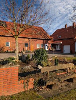 TOPGEPFLEGTES ANWESEN - ZWEIFAMLIENHAUS MIT NEBENGEBÄUDEN - Petershagen