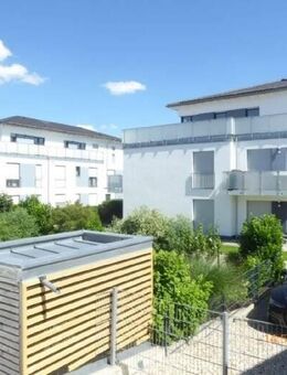 Helle 2-Zimmer-Wohnung, zwei Terrassen und Garten, Tiefgaragenstellplatz, Nähe Zentrum Beilngries - Beilngries