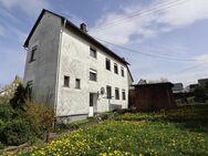 Geräumiges Einfamilienhaus mit Garten - Mittelstrimmig