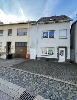 Attraktives EFH + seperates Gartengrundstück in St Barbara - Wallerfangen