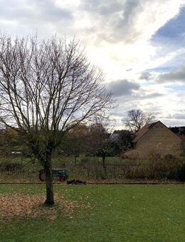 3 ZKB, Balkon, 2.OG, mit herrlicher Aussicht, ruhige Lage, keine Tierhaltung! neues Bad - Essingen (Rheinland-Pfalz)