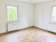 AB JULI: Geräumige 3-Zimmer Erdgeschosswohnung mit Tageslichtduschbad! - Bad Gandersheim