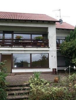 TOLLE AUSSICHT !! 1-2-Familienhaus mit Garage und parkähnlichem Garten-Grundstück in begehrter und unverbaubahrer Höhenwohnlage von 66957 Vinningen - Vinningen