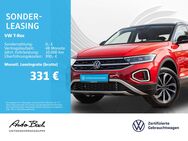 VW T-Roc, 1.5 TSI DSGückfahrkamera, Jahr 2023 - Bad Homburg (Höhe)