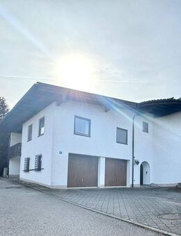Preisreduzierung: Großzügiges Anwesen mit viel Potenzial, Indoorpool und Bergblick - Obing