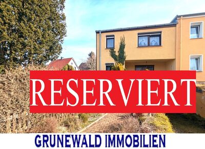 RESERVIERT! Sanierungsbedürftiges Endreihenhaus in begehrter Wohnlage.