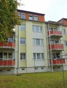 Kapitalanlage: Vermietete 2-Zimmer-Wohnung mit Balkon, Badewanne und Laminatboden im 1.OG - Gera