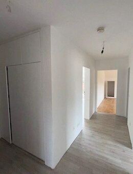 Helle 3,5-Zimmer-Wohnung mit Balkon in Recklinghausen - Recklinghausen