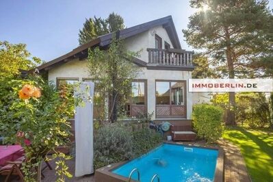 IMMOBERLIN.DE - Fabelhaftes Einfamilienhaus mit Gartenidylle & Sonnenterrassen in sehr angenehmer Lage