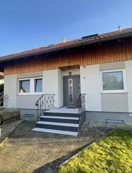Gepflegtes Zweifamilienhaus in Steinenstadt - Neuenburg (Rhein)