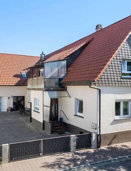 Vielseitiges 2-Familienhaus mit großem Hof, Garten und separater Einheit im Hinterhaus - Bietigheim