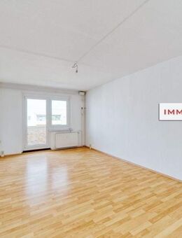 IMMOBERLIN.DE - Angenehm & gepflegt! Freundliche Wohnung mit Westbalkon in familiärer Lage - Falkensee