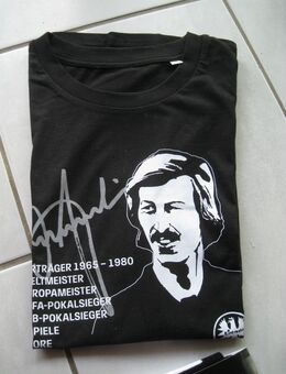 EINTRACHT FRANKFURT Fanartikel neu zu verkaufen - Wesseling