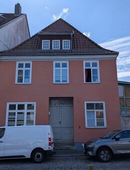 Charmante Dachgeschosswohnung in Stralsund mit Balkon - Stralsund