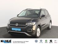 VW T-Cross, 1.0 TSI Life Care, Jahr 2022 - Hannover