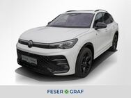 VW Tiguan, 2.0 TDI R-Line, Jahr 2022 - Forchheim (Bayern)