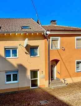 2 in 1 - Reihenmittel- und Endhaus im Herzen von Geisingen - für Kapitalanleger oder große Familien - Geisingen