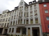 Optimal geschnittene 3-Zimmer-Wohnung mit Balkon im 2.OG, Laminat - Gera