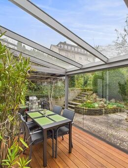Aussichtslage, EFH mit Einliegerwohnung, Garage, Wintergarten, Balkon,Terrasse, Fördermittel möglich - Esslingen (Neckar)