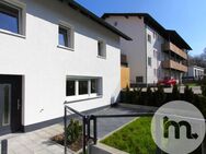 Erstbezug nach Kernsanierung - Wohnung als Doppelhaushälfte mit zwei Terrassen - Bad Abbach