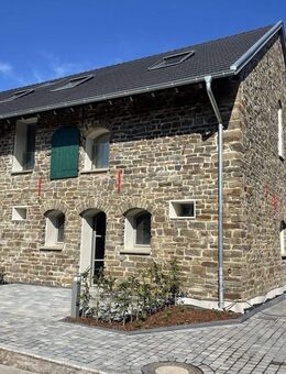 Sanierte Traum-Mietanlage mit hellem, charmanten Wohnambiente! - Lohmar