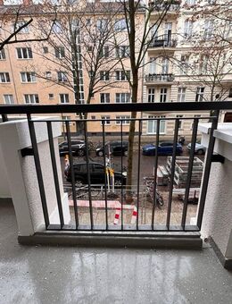 Charlottenburg: Eislebener Str: VERMIETETE 1-Zi-Whg, 40m² - 2.OG + SÜD-Balkon - kündbar in 9 Monaten - Berlin