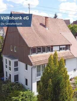 *** Niedereschach - älteres 2-Familien-Wohnhaus mit großem Grundstück im Ortskern! *** - Niedereschach