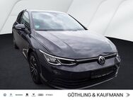 VW Golf, 1.5 TSI Life 96kW, Jahr 2020 - Kelkheim (Taunus)