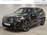 BMW iX, 1 xDrive30 M Sportpaket, Jahr 2024 - Rosenheim