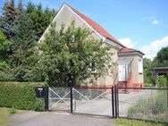 Charmantes Einfamilienhaus von 1934 mit traumhaften Blick ins Grüne in ruhiger und zentraler Wohnlage - Falkensee