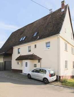 Wohnhaus (2-3 Wohneinheiten) mit großer Scheune (Ausbaupotential) und kleinem Garten - Horb (Neckar)