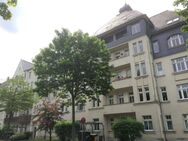 Schöner wohnen im Dachgeschoss mit Ausblick vom Balkon - Chemnitz