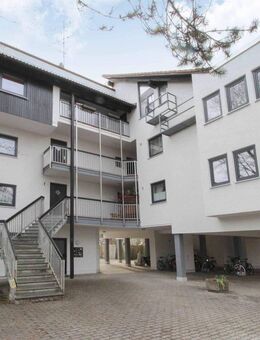 Naturnah vor den Toren Münchens: Gepflegte 2-Zi.-Dachgeschosswohnung mit Balkon in Gröbenzell! - Gröbenzell