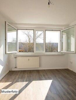 Die ersten eigenen vier Wände. Kleine 2 Zimmer Wohnung! - Dresden