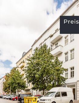 Preisnachlass sichern: Vermietete 5-Zimmer-Altbauwohnung mit Balkon & Wannenbad nahe Revaler Straße - Berlin