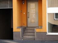 Fürth: Schöne 2 Zimmer-ETW mit Galerie, Balkon und 2 vollwertigen PKW-Stellplätzen - Fürth