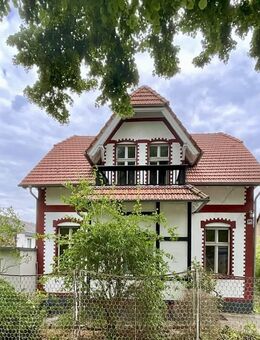 Verwunschenes Haus am See: Seltenheit in Hermsdorf - Berlin