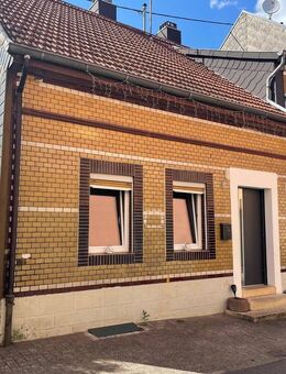NK-Wiebelskirchen - Vermietetes, renditestarkes Einfamilienwohnhaus mit Garage in ruhiger Seitenstraße - Neunkirchen (Saarland)