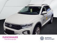 VW T-Roc, 1.5 TSI Life 17 VC, Jahr 2023 - Bonn