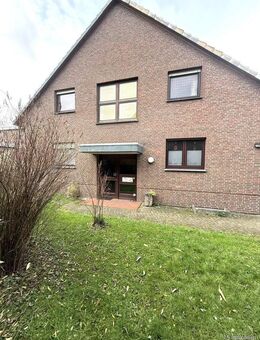 Mehrfamilienhaus mit 4 Wohneinheiten in zentraler Lage von Bad Zwischenahn , ideale Kapitalanlage mit Entwicklungspotenzial - Bad Zwischenahn