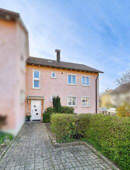 Schönes Zwei-Familienhaus in ruhiger Lage im Ravensburger Süden - Ravensburg